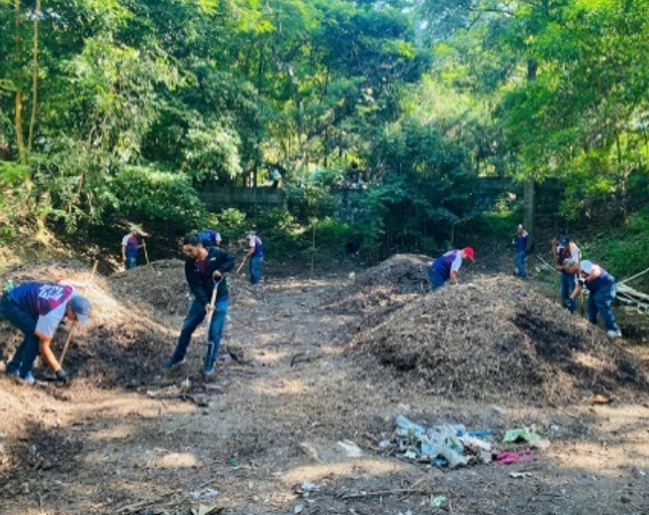 Imágenes de voluntarios
en el Cerro Juana Lainez